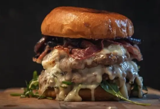 Hình ảnh Moon Express - Burger & Mì Ý - Trần Văn Khánh