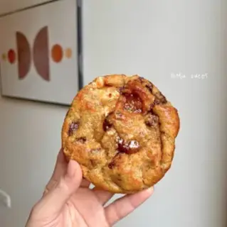 Hình ảnh Bite me first!