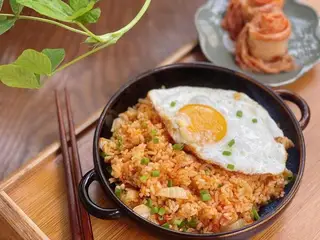 Hình ảnh Cơm Thố 2 Trứng ốpla