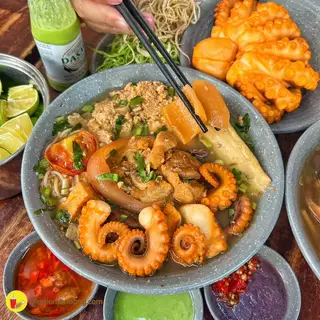 Hình ảnh Bún tôm mực/ bạch tuộc