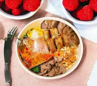 Hình ảnh Bún trộn đặc biệt