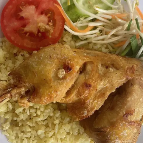 Hình ảnh Cơm Gà Xối Mỡ Vườn Lài - Vườn Lài