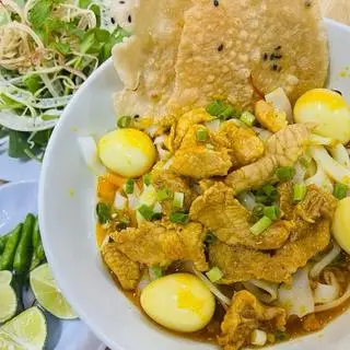 Hình ảnh Mì Quảng thịt nạc - trứng cút