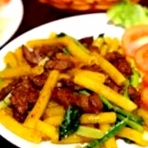 Hình ảnh Mỳ nui xào thịt bò - rau củ