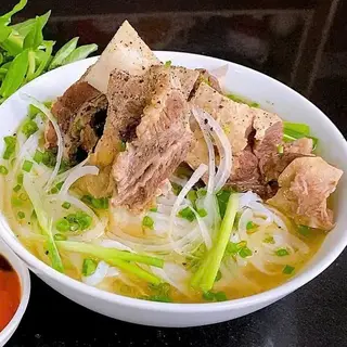 Hình ảnh Phở tái sườn bò