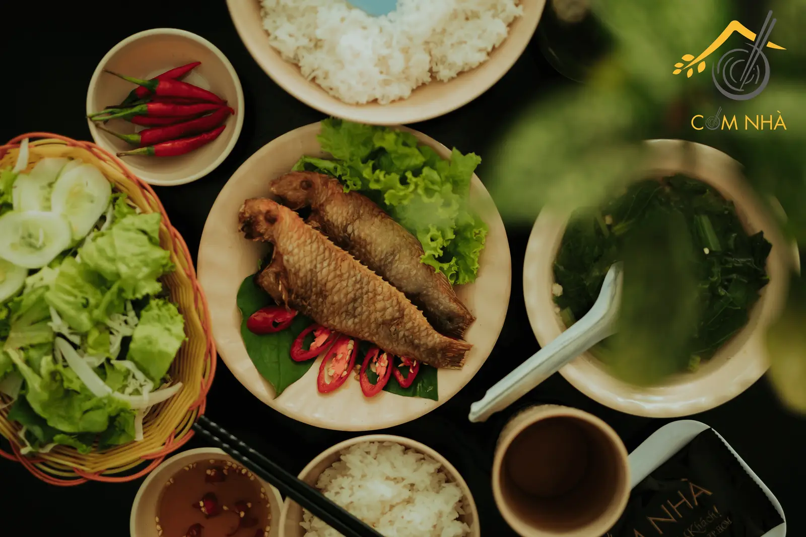 Hình ảnh Cơm Nhà & Lẩu Gà Lá É – Phan Văn Trị