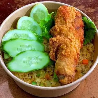 Hình ảnh Cơm rang đùi gà cay