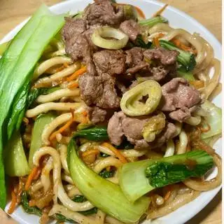 Hình ảnh Mì udon xào bò