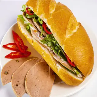 Hình ảnh Bánh mì chả lụa
