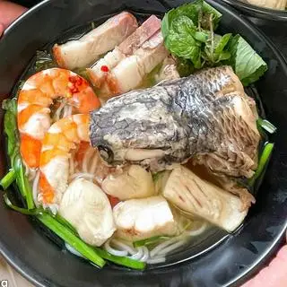 Hình ảnh Bún nước lèo đầu cá