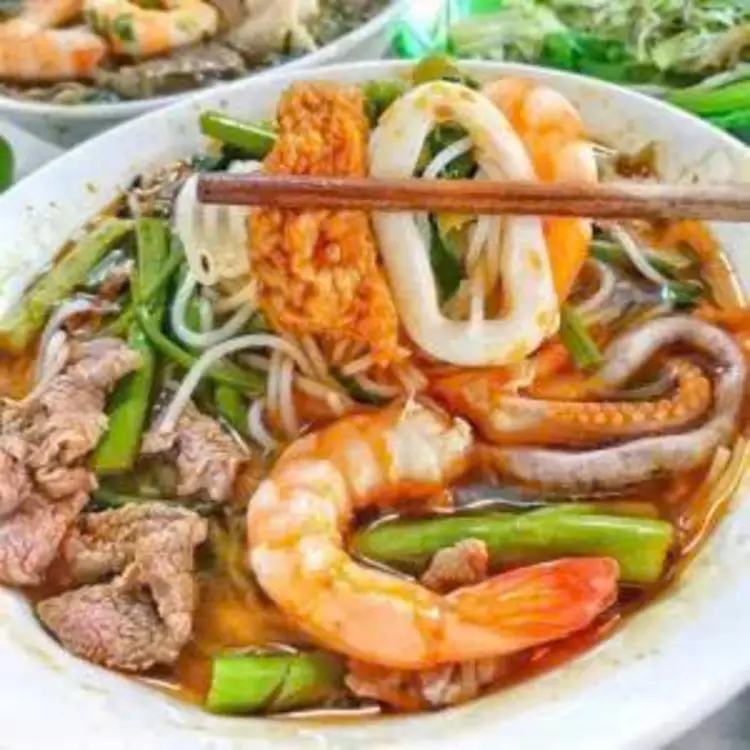 Hình ảnh Út Xuân Bún - Hoàng Diệu