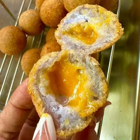 Hình ảnh Bánh Khoai Mỡ Nhân 5 Vị - Đình Phong Phú
