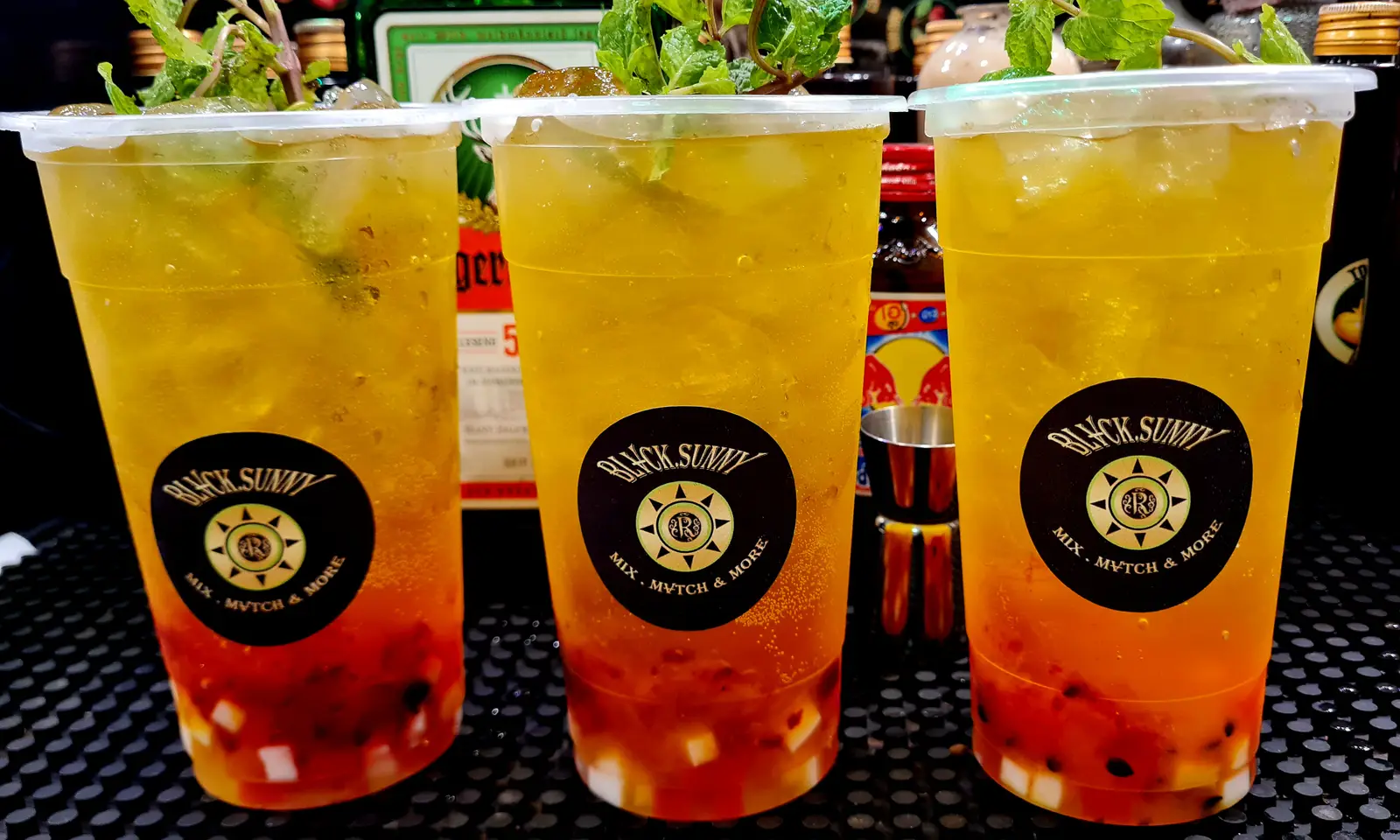 Hình ảnh Black.Sunny - Trà Trái Cây & Soda - Lê Văn Duyệt