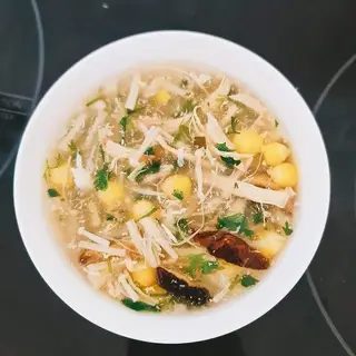 Hình ảnh Soup gà đùi 