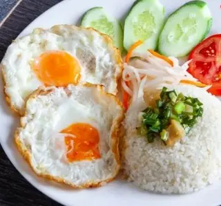 Hình ảnh Cơm tấm ốp la 2 trứng