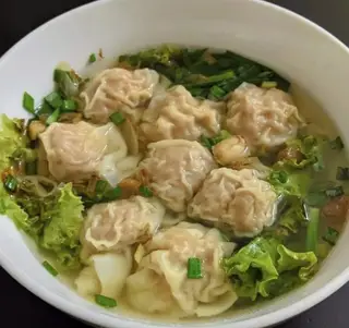 Hình ảnh Hoành thánh thịt bằm