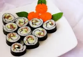 Hình ảnh Sushi cuộn nấm hương kho kiểu Nhật