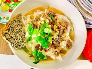 Hình ảnh Mì quảng gà ta