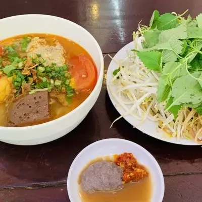 Hình ảnh Bún riêu cua truyền thống