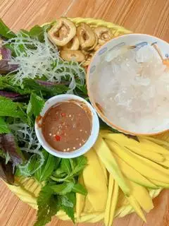 Hình ảnh Chân sứa chấm mắm ruốc
