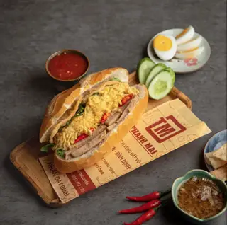 Hình ảnh Bánh mì chả lụa - chà bông