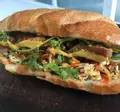 Hình ảnh Bánh Mì Pate Giò Chả