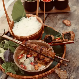 Hình ảnh Bún chả đặc biệt