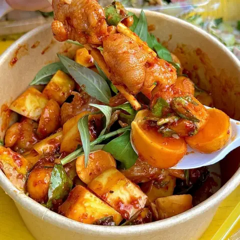 Hình ảnh Chân Gà Bếp Linh - Phan Văn Trường