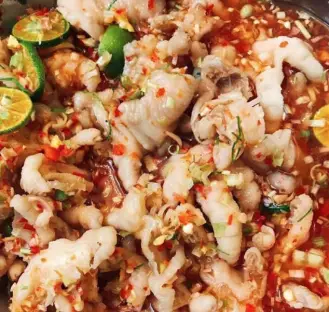 Hình ảnh Somtum chân gà rút xương