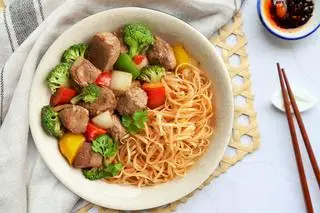 Hình ảnh Mì bò lúc lắc