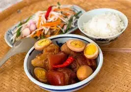 Hình ảnh Cơm thịt kho trứng
