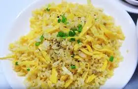 Hình ảnh Cơm chiên tỏi trứng