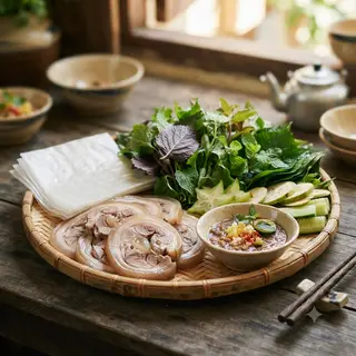 Hình ảnh Thịt luộc cuốn rau rừng - bắp luộc - phần 1 người