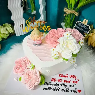 Hình ảnh Bánh kem trái tin 20-10