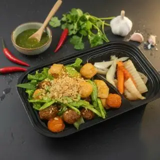Hình ảnh Viên chiên thập cẩm sốt mắm tỏi