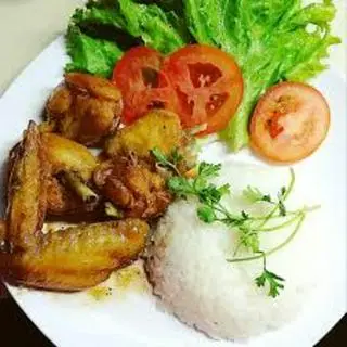 Hình ảnh Cơm cánh gà nước mắm