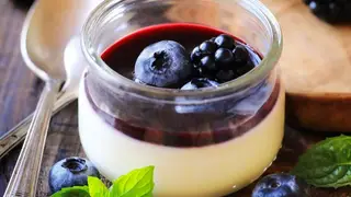 Hình ảnh Panna cotta vị việt quất