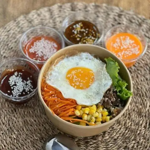 Hình ảnh Ăn Cơm Trộn - Đường 17