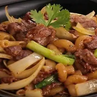 Hình ảnh Nui xào bò