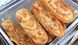 Hình ảnh Bánh  mì tôm khô