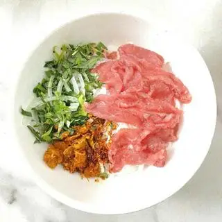 Hình ảnh Bún bò tái