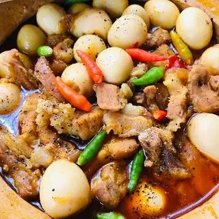 Hình ảnh Cơm thịt kho trứng