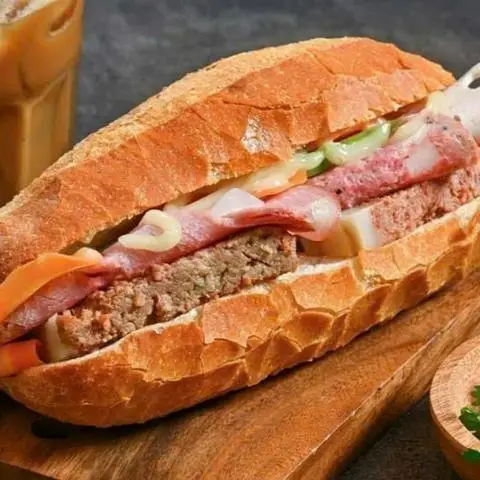 Hình ảnh Bánh Mì, Bánh Cuốn & Bánh Ướt - Phạm Thế Hiển