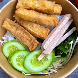 Hình ảnh Bún nước tương đậu hủ chả lụa