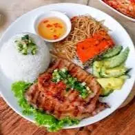 Hình ảnh Cơm tấm sườn bì chả
