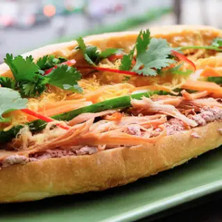Hình ảnh Bánh mì thập cẩm