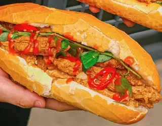 Hình ảnh Bánh mì chả cá