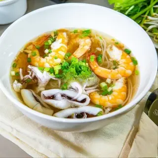Hình ảnh Hủ tiếu hải sản nước