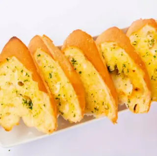 Hình ảnh Bánh mì bơ tỏi 5m