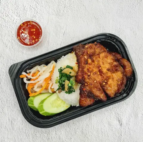 Hình ảnh Cơm Sườn Sốt Thái